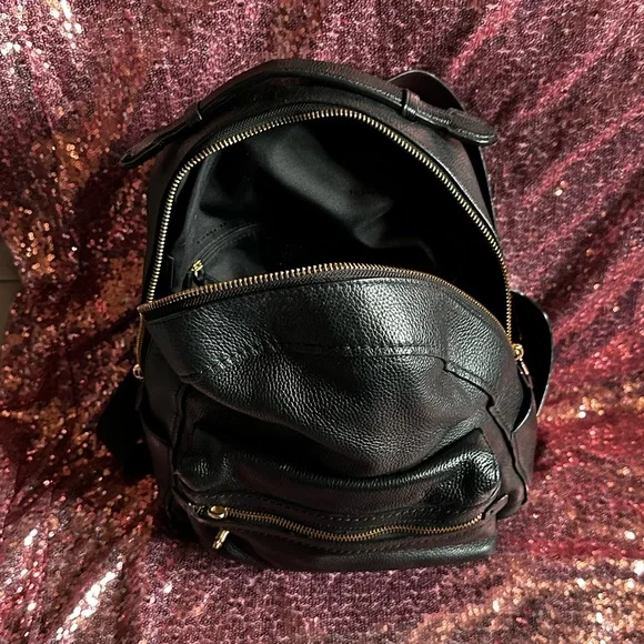 COACH Women Black Leather Backpack - Picture 12 of 16